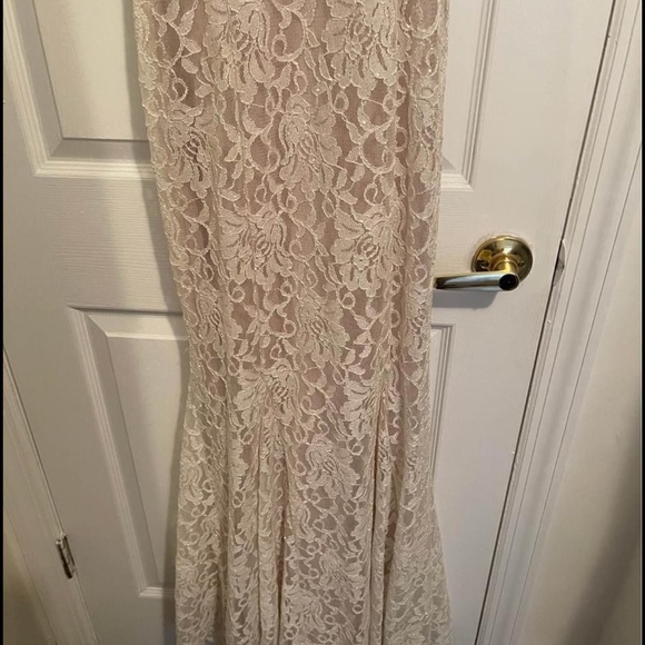 Worn only once , very good condition no stains no tears - Picture 4 of 7